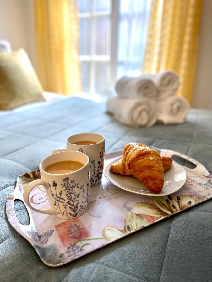 비숍스토포드 Cute And Cosy Studio In A Fantastic Location! Bishops Stortford 아파트 외부 사진