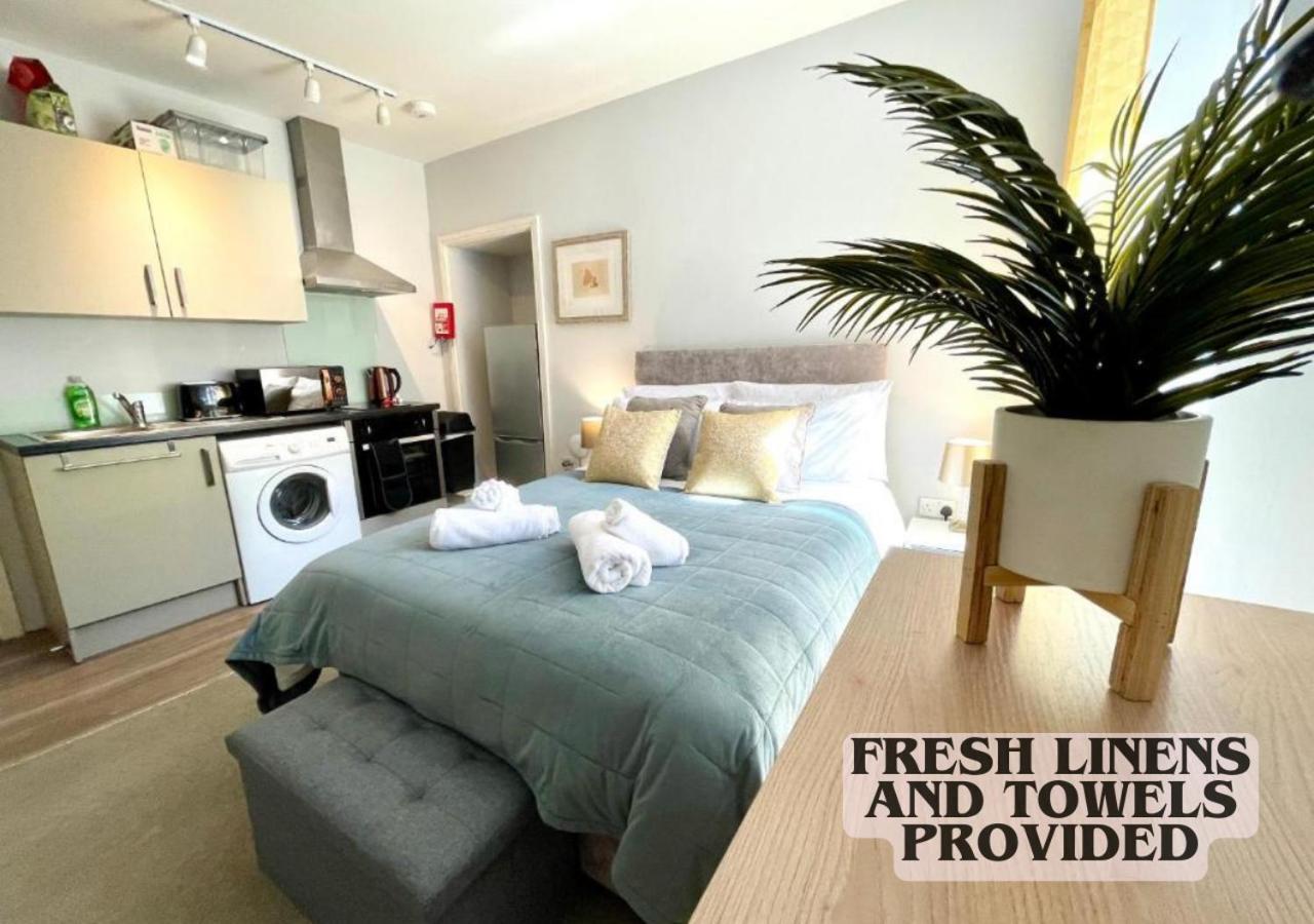 비숍스토포드 Cute And Cosy Studio In A Fantastic Location! Bishops Stortford 아파트 외부 사진